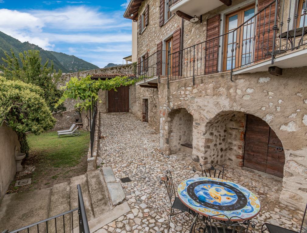 Villa Casa San Francesco Tremosine Habitación foto